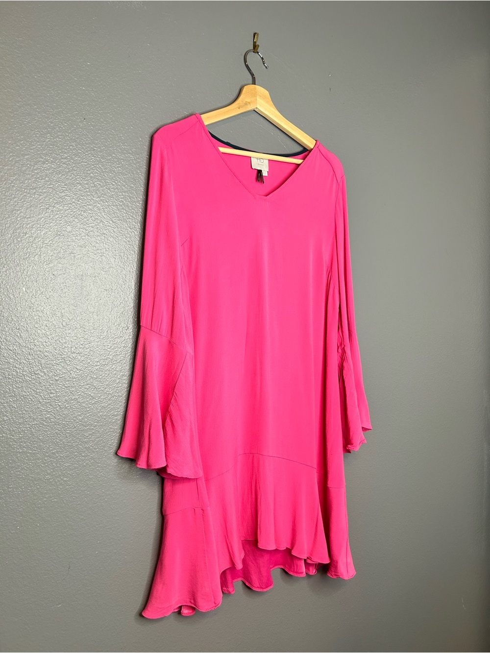 Anthropologie HD in Paris Hot Pink V-Neck Bell Sleeve Tunic Dress 12